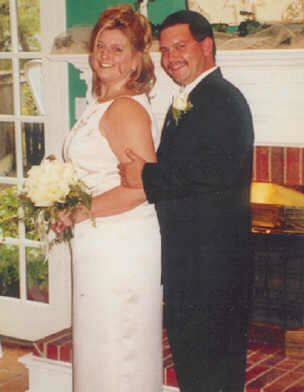 mikeandlaurawed.jpg